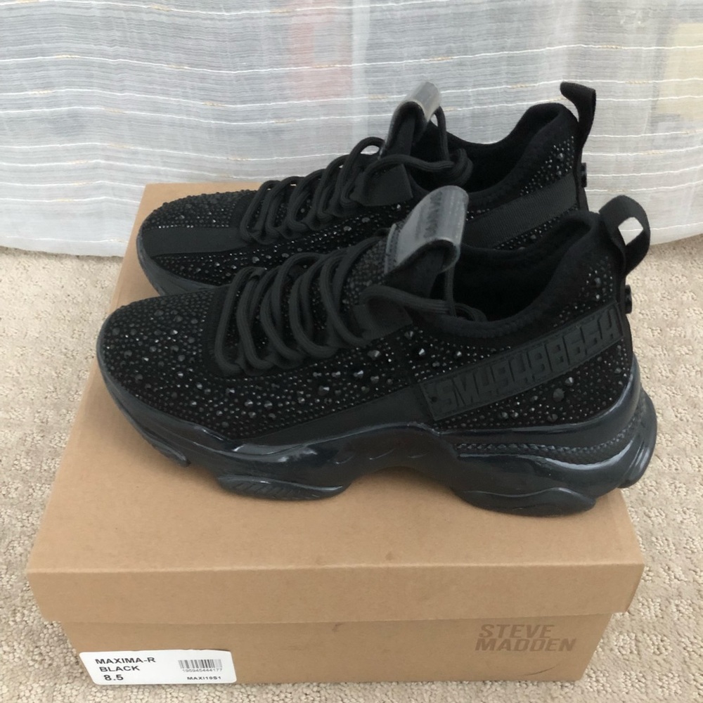 Black Steve Madden Maxima-R 8.5
